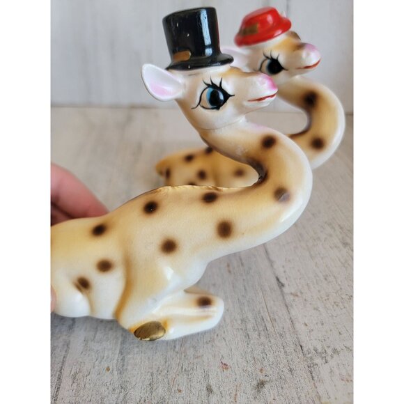 Vintage giraffe kissing salt pepper set unique decor couple - Picture 4 of 10